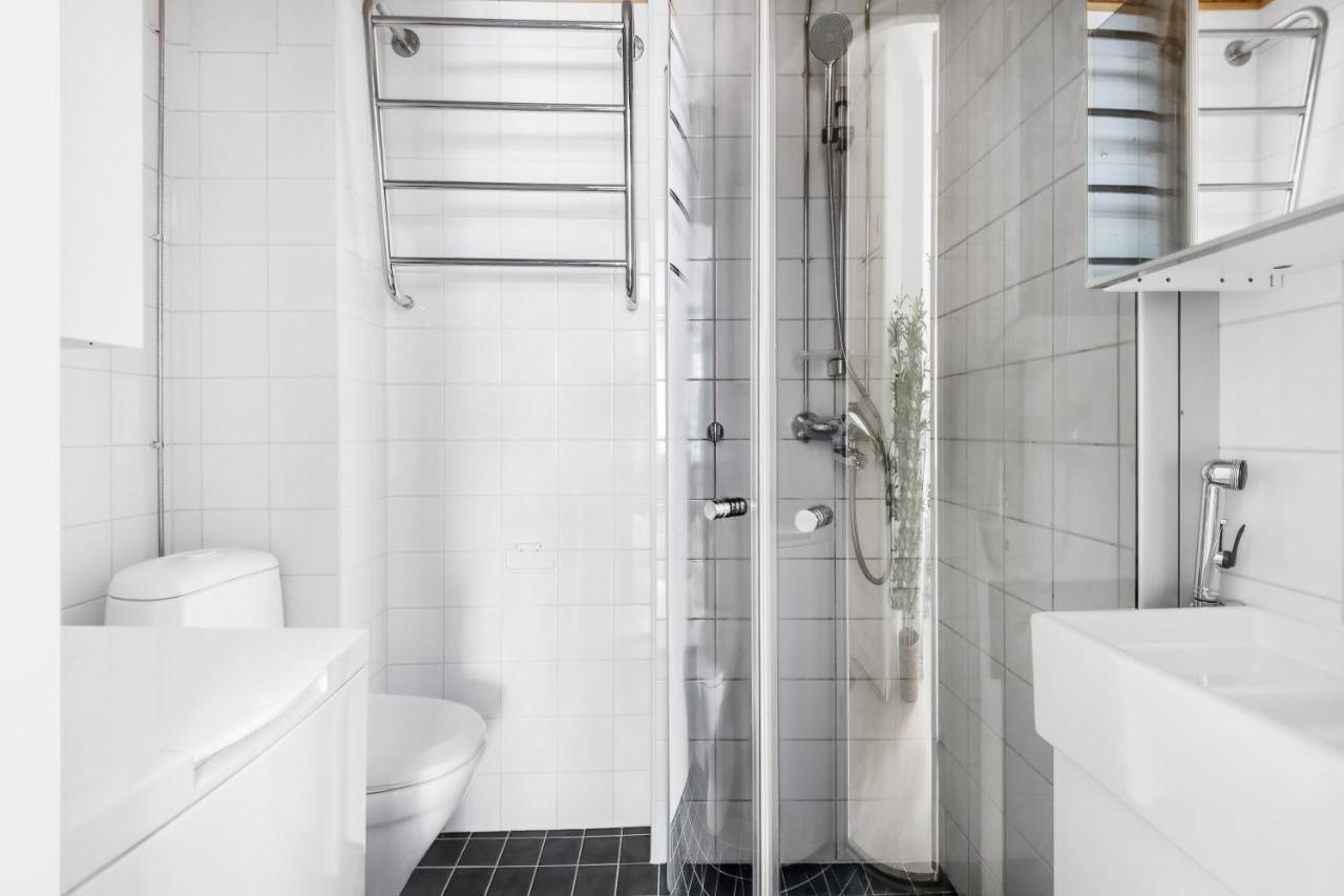 Wehost Modern Scandinavian Studio In Trendy Kallio Helsinki Dış mekan fotoğraf
